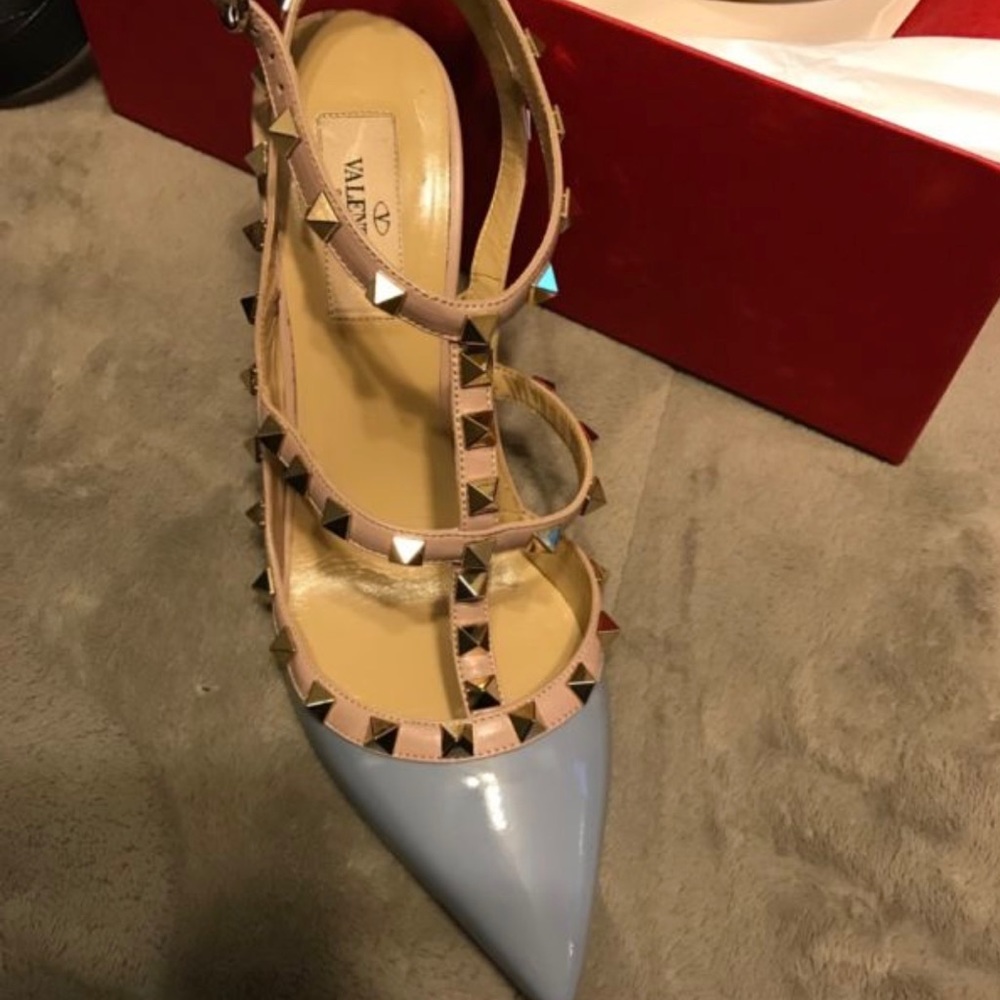 Rockstud valentino in grey - Picture 5 of 8